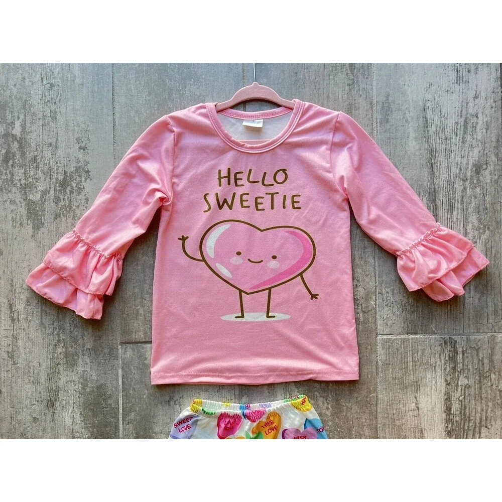 Los Angeles Boutique Girl 2 Piece Outfit Set Valentines Heart HELLO SWEETIE 2T